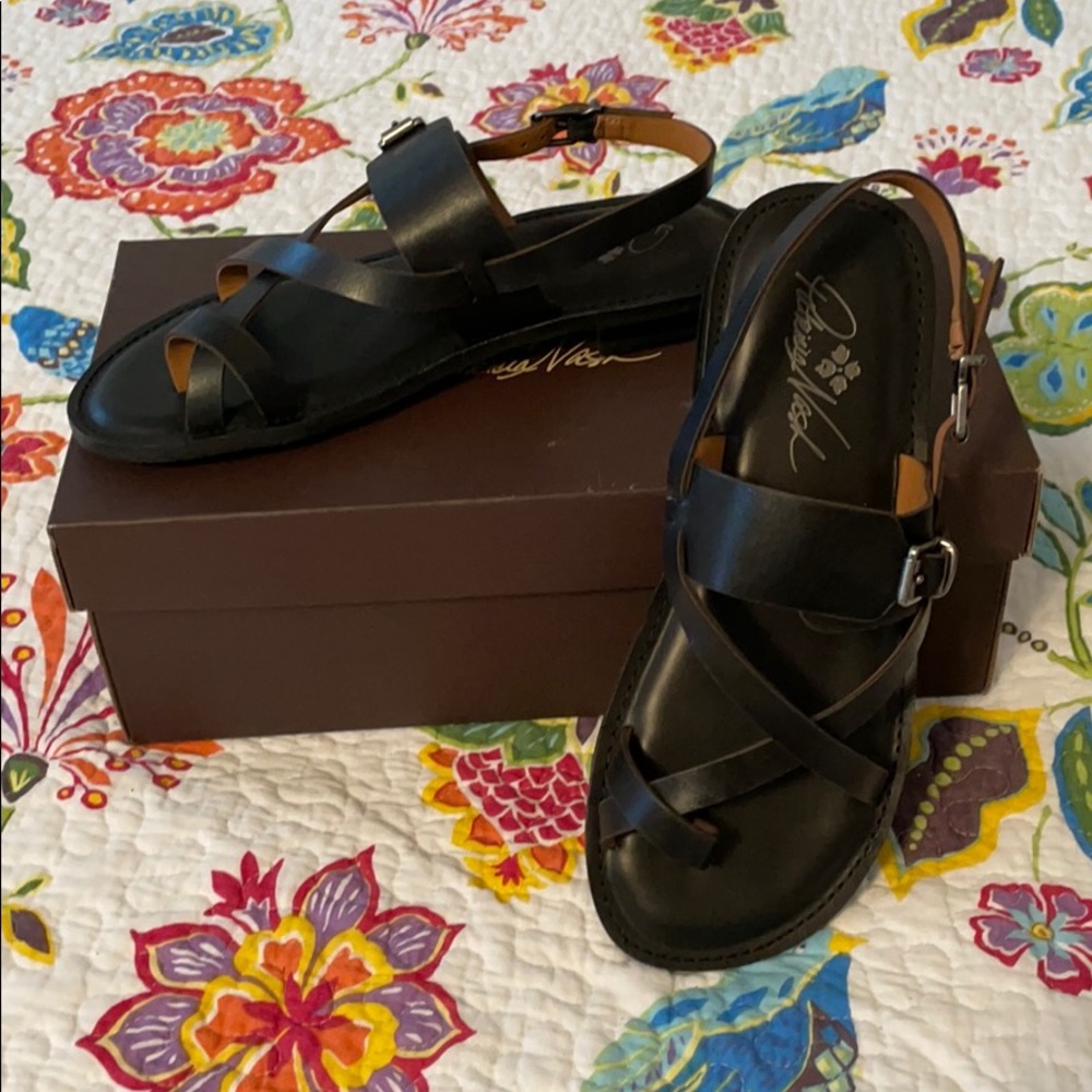 NWT - Patricia Nash Fidella